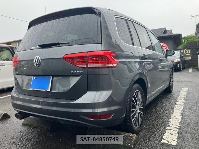 VolksWagen GOLF TOURAN 2018-10 7273264-3