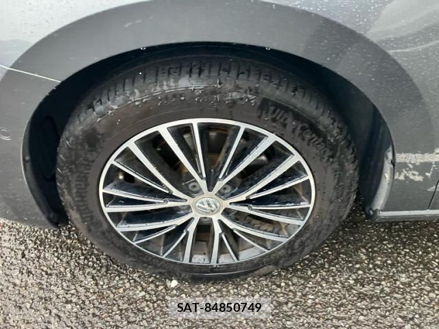 VolksWagen GOLF TOURAN 2018-10 7273264-6