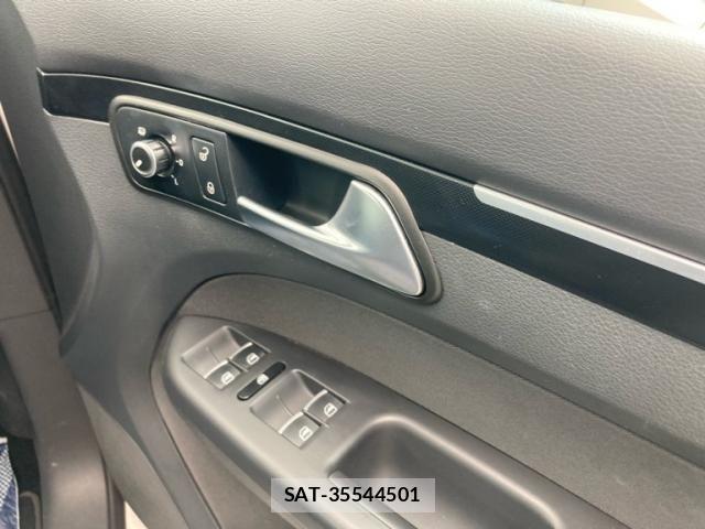 VolksWagen GOLF TOURAN 2011-11 7331189-18