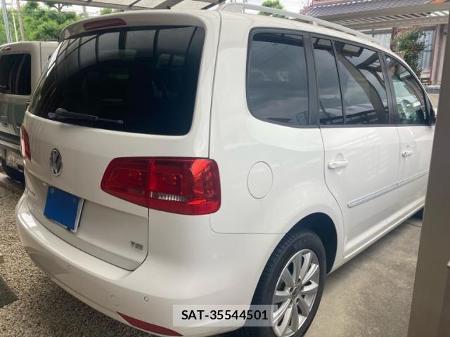 VolksWagen GOLF TOURAN 2011-11 7331189-1