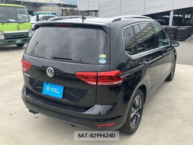 VolksWagen GOLF TOURAN 2021-03 7360478-2