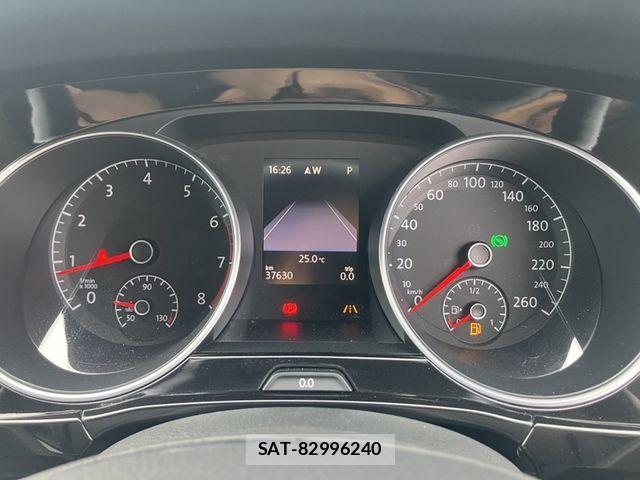 VolksWagen GOLF TOURAN 2021-03 7360478-6