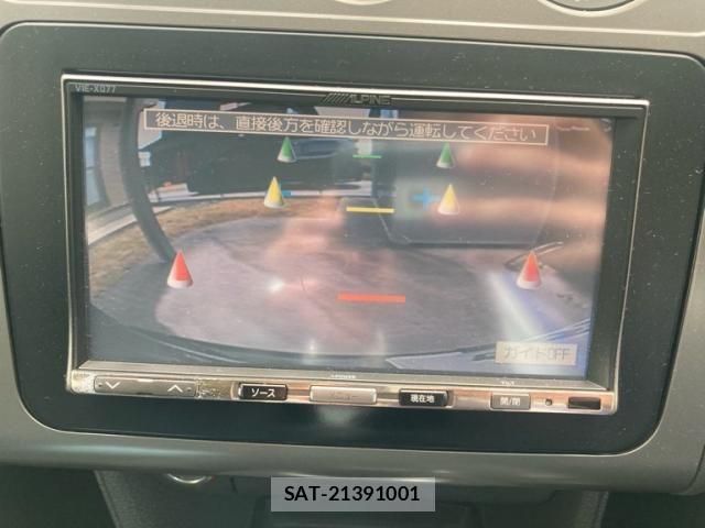 VolksWagen GOLF TOURAN 2010-02 7360474-22