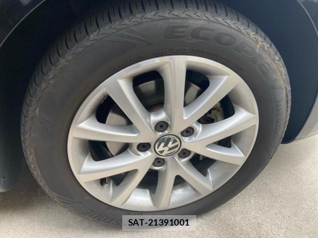 VolksWagen GOLF TOURAN 2010-02 7360474-24