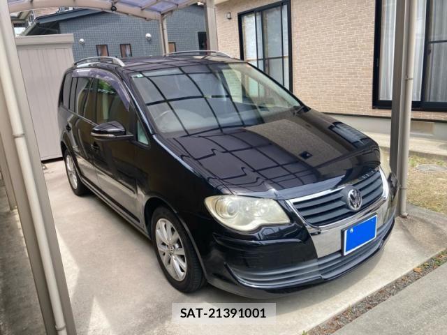 VolksWagen GOLF TOURAN 2010-02 7360474-2