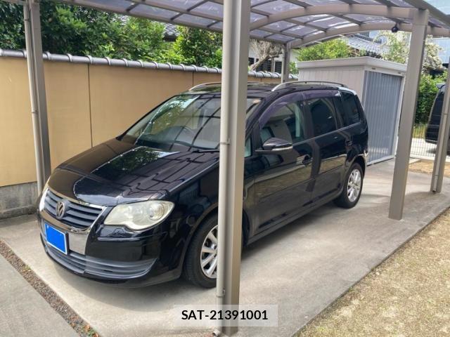 VolksWagen GOLF TOURAN 2010-02 7360474-3