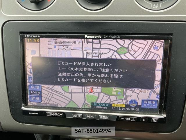 VolksWagen GOLF TOURAN 2010-06 7360473-18