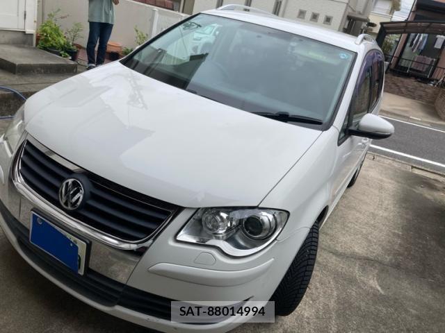VolksWagen GOLF TOURAN 2010-06 7360473-1