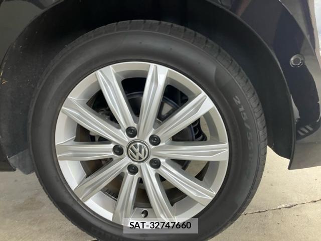 VolksWagen GOLF TOURAN 2018-02 7394852-11
