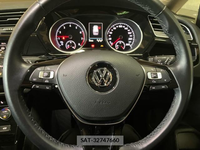 VolksWagen GOLF TOURAN 2018-02 7394852-18