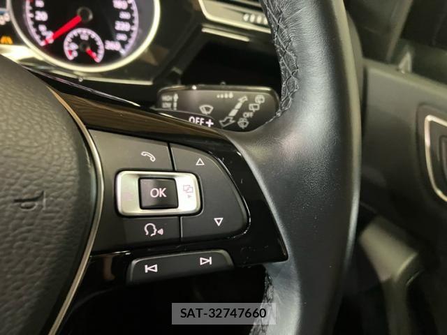VolksWagen GOLF TOURAN 2018-02 7394852-19