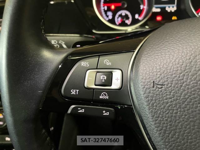 VolksWagen GOLF TOURAN 2018-02 7394852-20