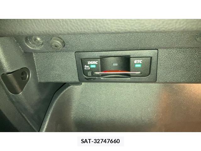 VolksWagen GOLF TOURAN 2018-02 7394852-28