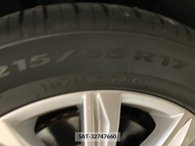 VolksWagen GOLF TOURAN 2018-02 7394852-3