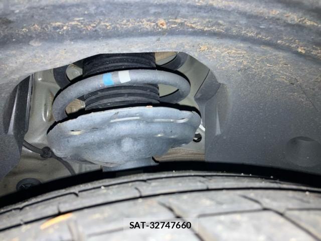 VolksWagen GOLF TOURAN 2018-02 7394852-4