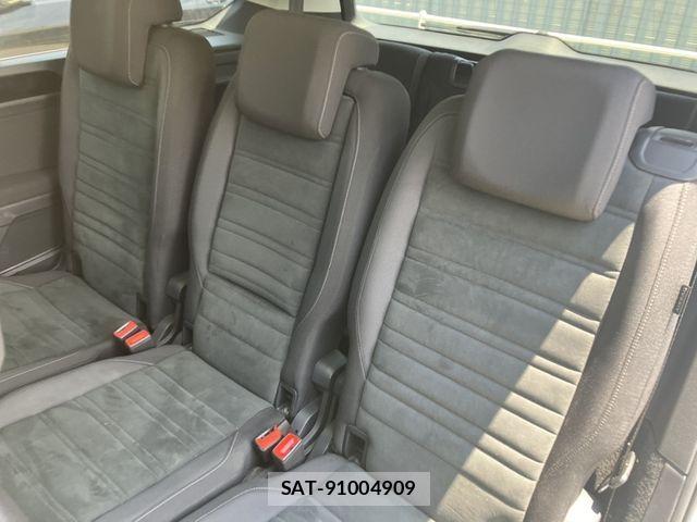 VolksWagen GOLF TOURAN 2019-05 7394851-11