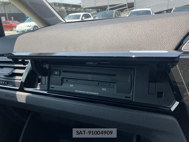 VolksWagen GOLF TOURAN 2019-05 7394851-12