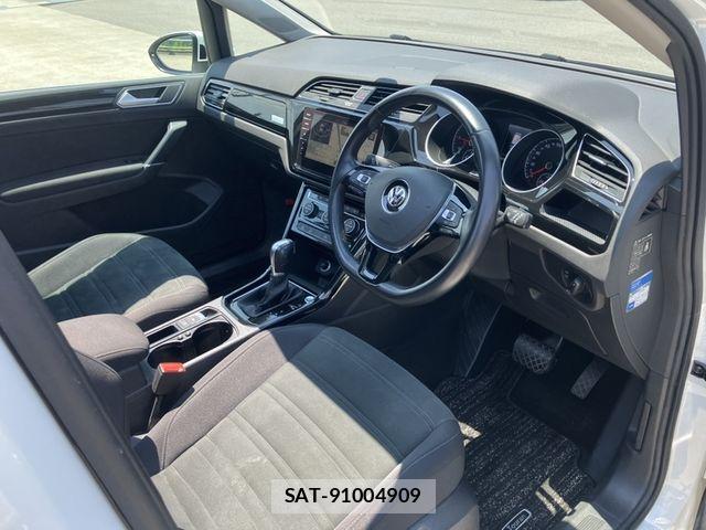 VolksWagen GOLF TOURAN 2019-05 7394851-1