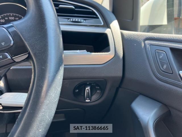 VolksWagen GOLF TOURAN 2018-02 7503722-20