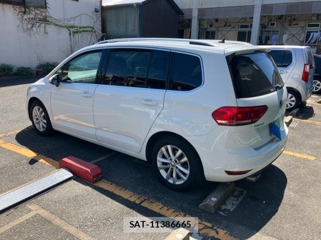 VolksWagen GOLF TOURAN 2018-02 7503722-2