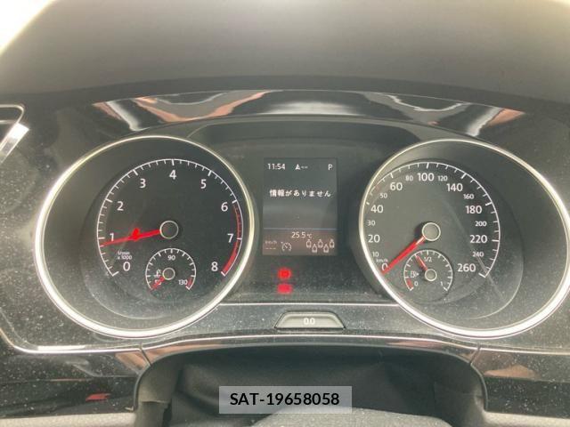VolksWagen GOLF TOURAN 2018-06 7503721-18