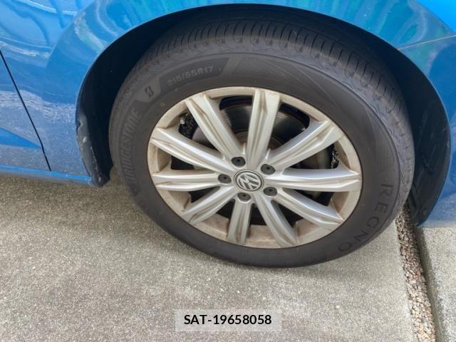 VolksWagen GOLF TOURAN 2018-06 7503721-5