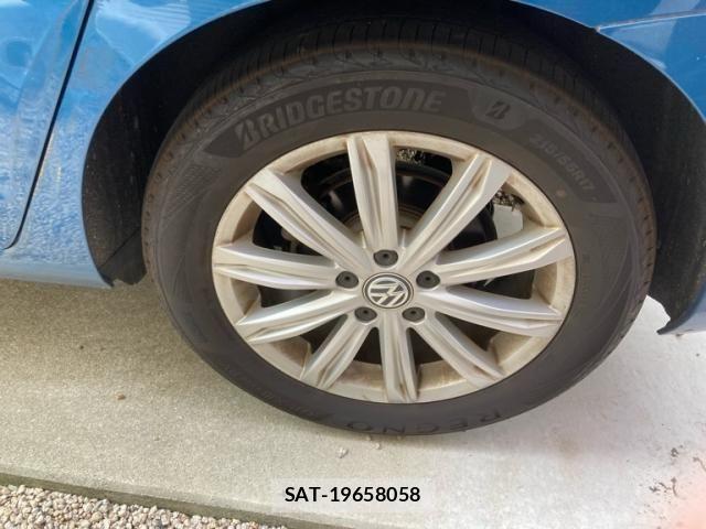VolksWagen GOLF TOURAN 2018-06 7503721-7