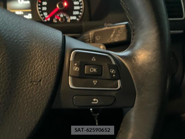 VolksWagen GOLF TOURAN 2015-05 7563086-22