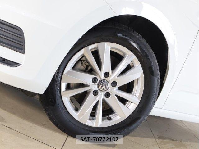 VolksWagen GOLF TOURAN 2021-06 7563084-15