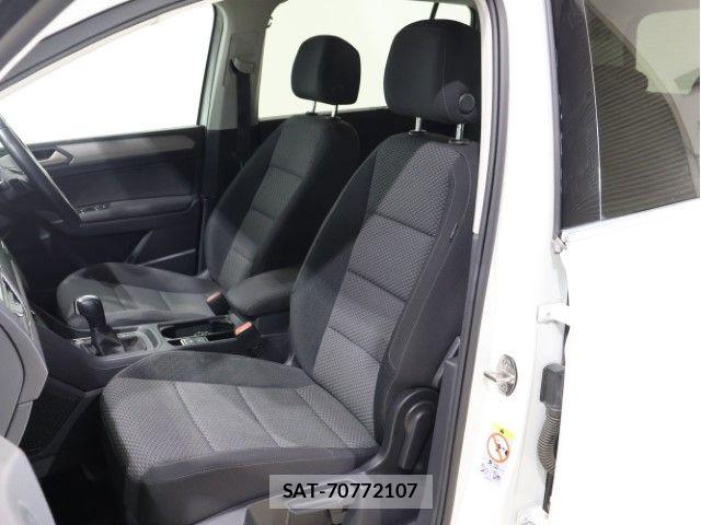 VolksWagen GOLF TOURAN 2021-06 7563084-4