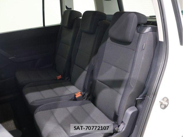 VolksWagen GOLF TOURAN 2021-06 7563084-5