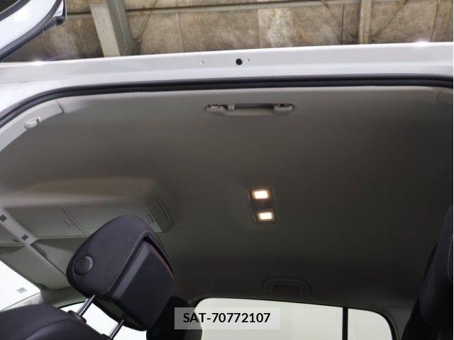 VolksWagen GOLF TOURAN 2021-06 7563084-7