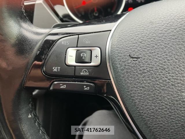 VolksWagen GOLF TOURAN 2017-12 7730713-15