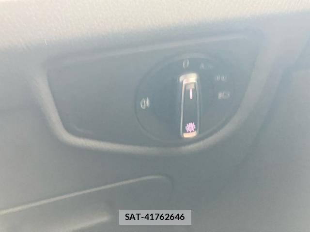 VolksWagen GOLF TOURAN 2017-12 7730713-17