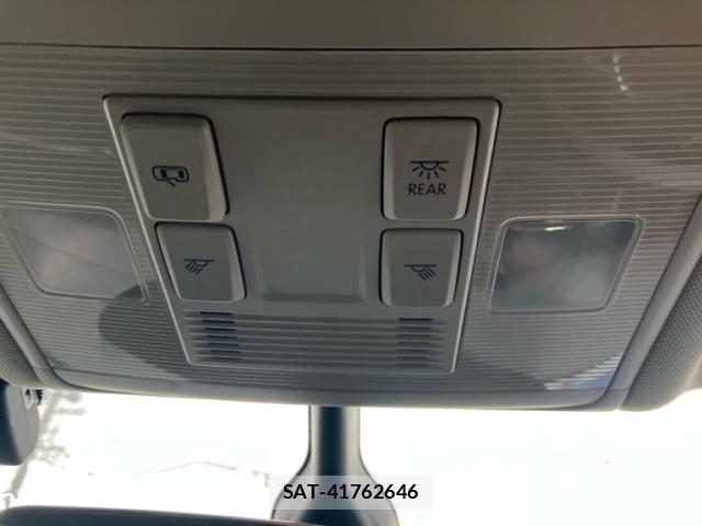 VolksWagen GOLF TOURAN 2017-12 7730713-25