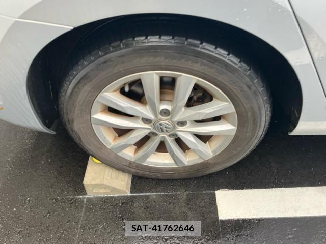 VolksWagen GOLF TOURAN 2017-12 7730713-5
