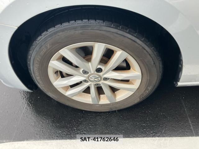 VolksWagen GOLF TOURAN 2017-12 7730713-7