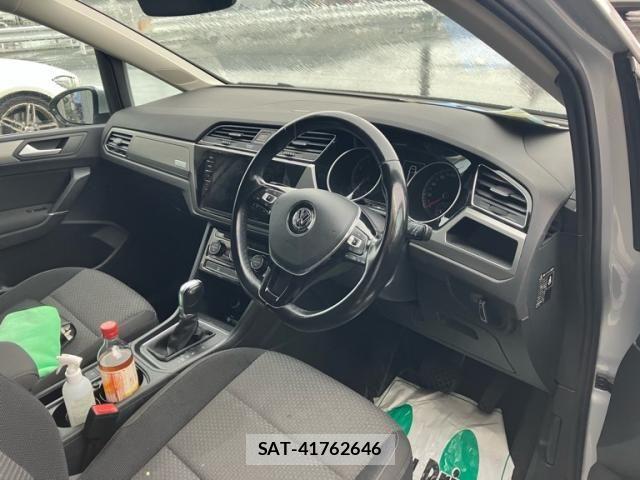 VolksWagen GOLF TOURAN 2017-12 7730713-8