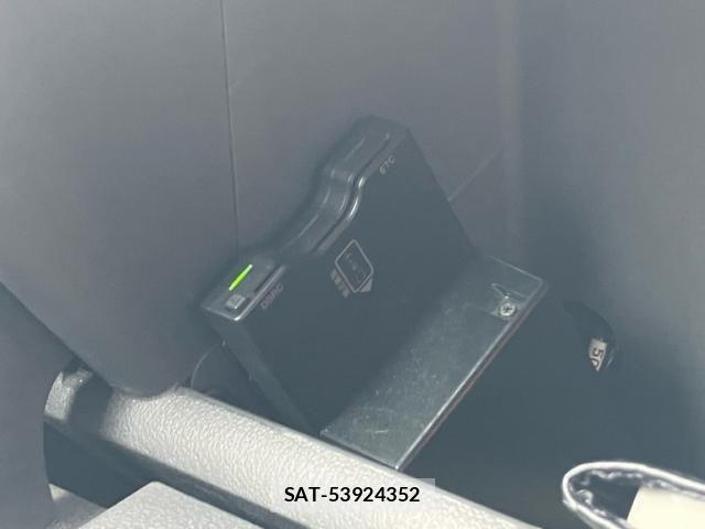 VolksWagen GOLF TOURAN 2013-07 7730714-20