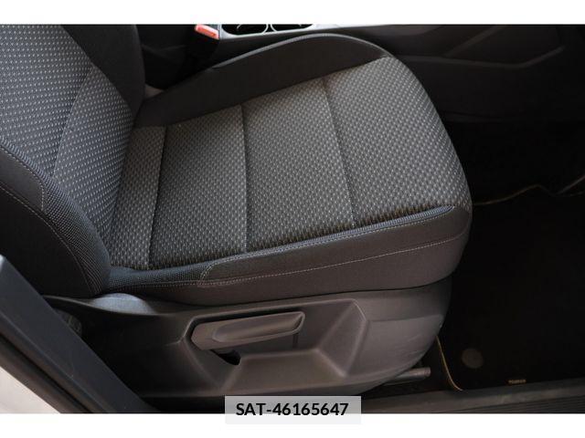 VolksWagen GOLF TOURAN 2019-12 7790502-24