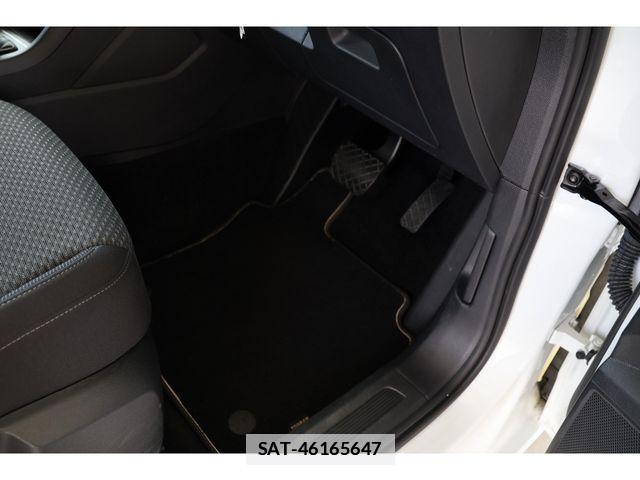 VolksWagen GOLF TOURAN 2019-12 7790502-25