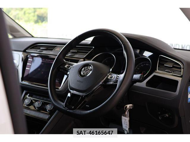 VolksWagen GOLF TOURAN 2019-12 7790502-7
