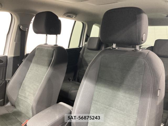 VolksWagen GOLF TOURAN 2026-03 7790501-9
