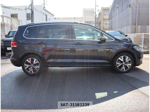 VolksWagen GOLF TOURAN 2025-06 7880478-6