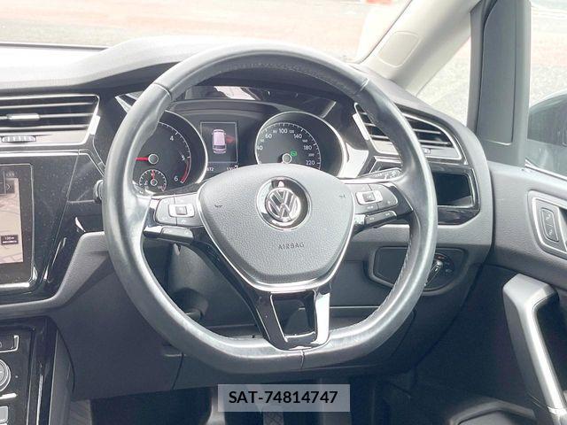 VolksWagen GOLF TOURAN 2019-08 7880480-12