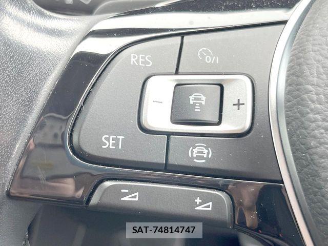 VolksWagen GOLF TOURAN 2019-08 7880480-7