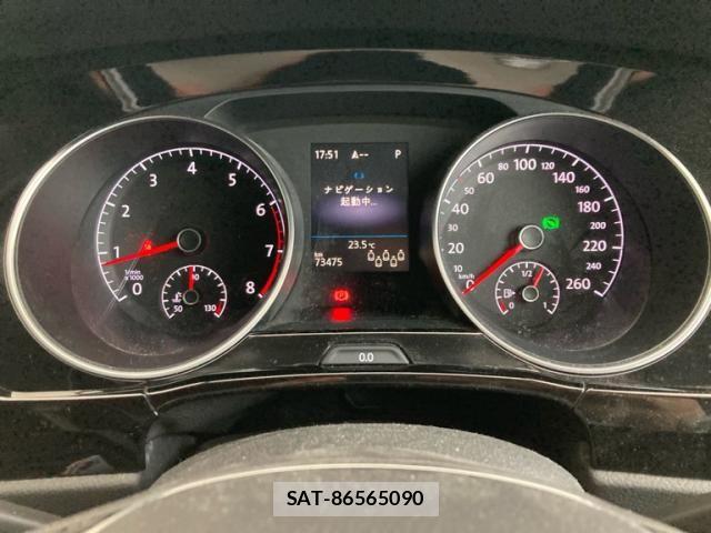 VolksWagen GOLF TOURAN 2017-06 7880488-18