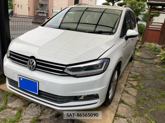 VolksWagen GOLF TOURAN 2017-06 7880488-1