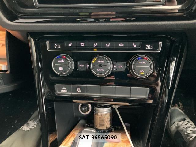 VolksWagen GOLF TOURAN 2017-06 7880488-25