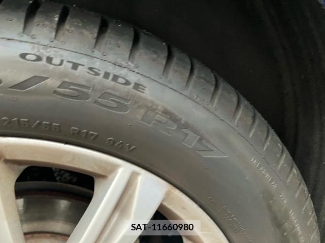 VolksWagen GOLF TOURAN 2017-08 7903628-9